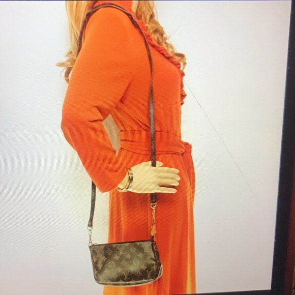 Authentic Louis Vuitton Pochette #6.7Q - Picture 8 of 8